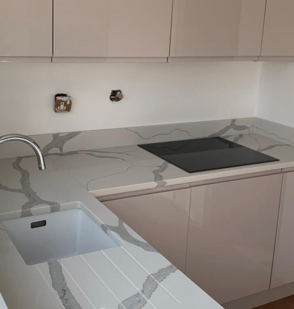 Larissa J Profile gloss